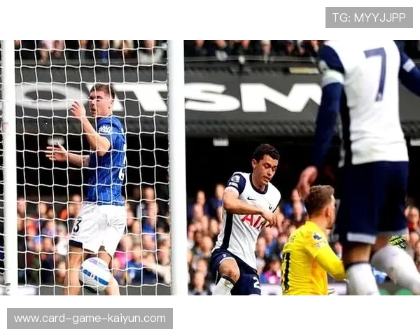 英超曼城中场突破见效,传球直接撕开防线